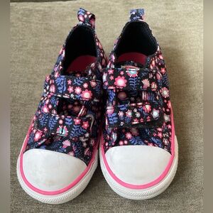 Converse floral toddler size 8